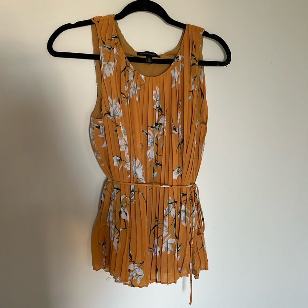 Banana Republic blouse, size extra small
